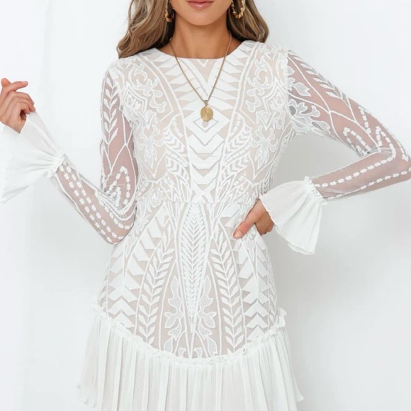 Elegant white embroidered Saints & Secrets Dress. - Picture 2 of 4